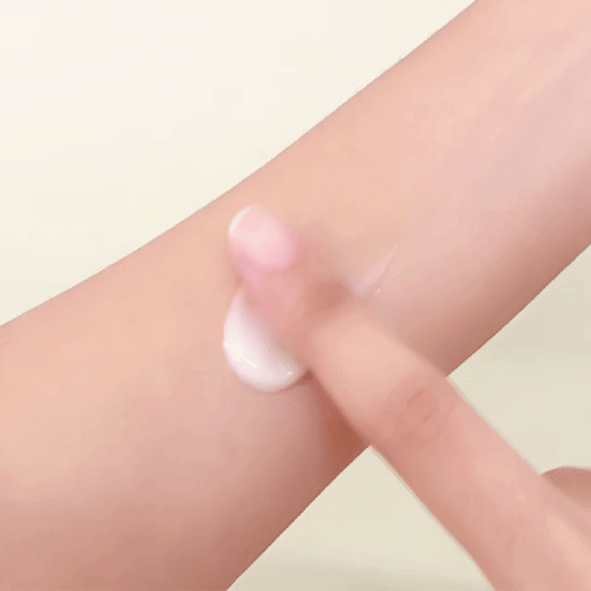 Every Soothing Double Barrier Cream